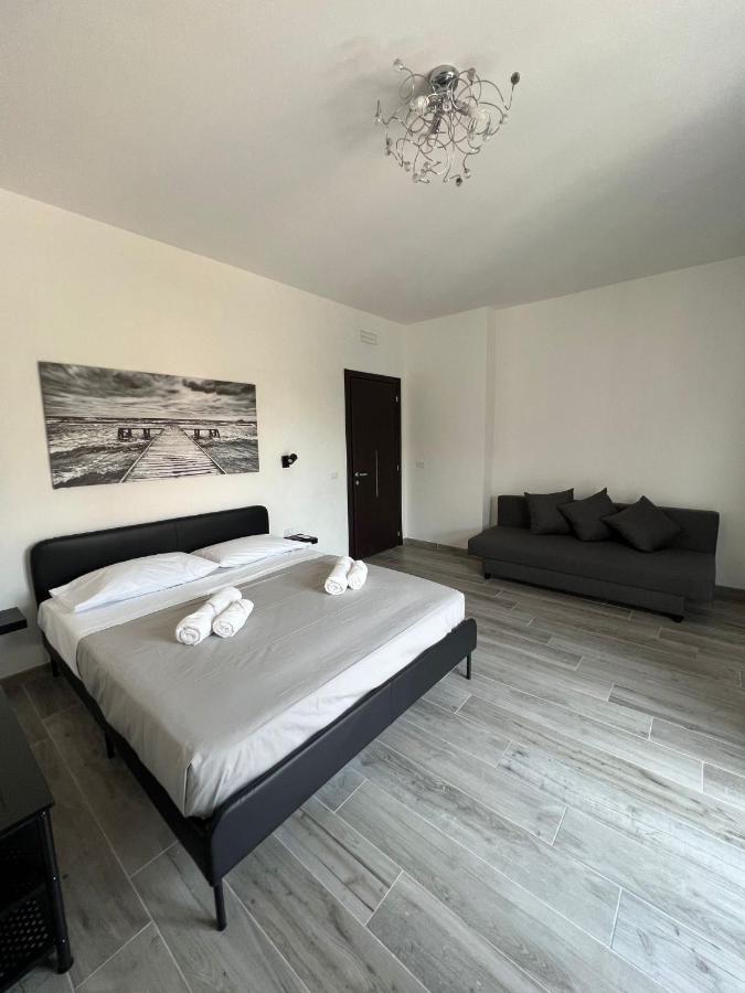 Domus Speranza Bed & Breakfast Fiumicino Bagian luar foto
