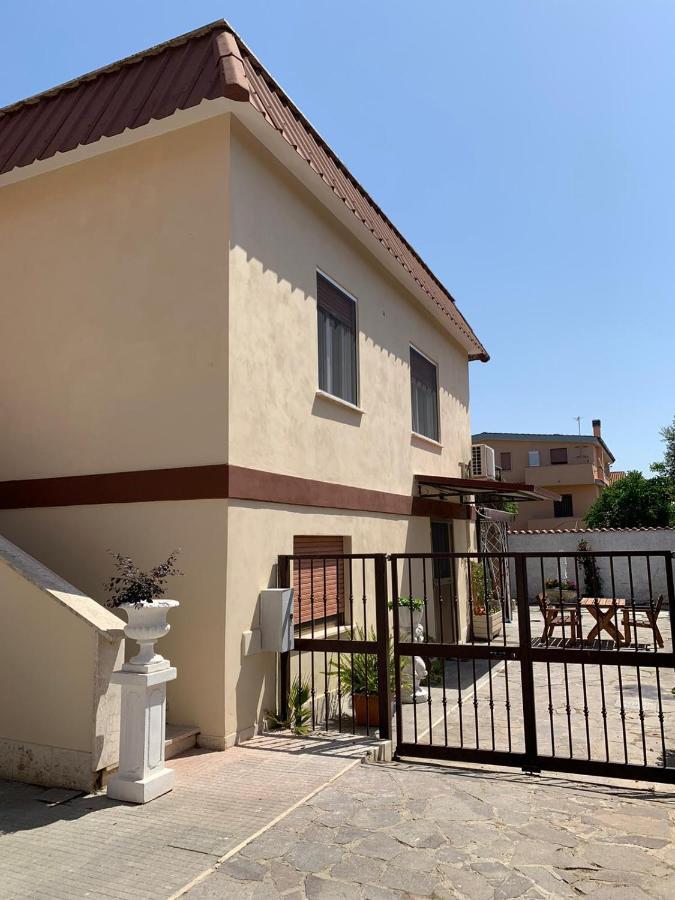 Domus Speranza Bed & Breakfast Fiumicino Bagian luar foto